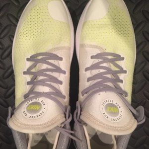 Brand New Men's Nike Joyride Flyknit Running Shoes